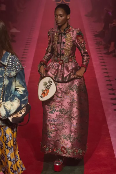 Look 21